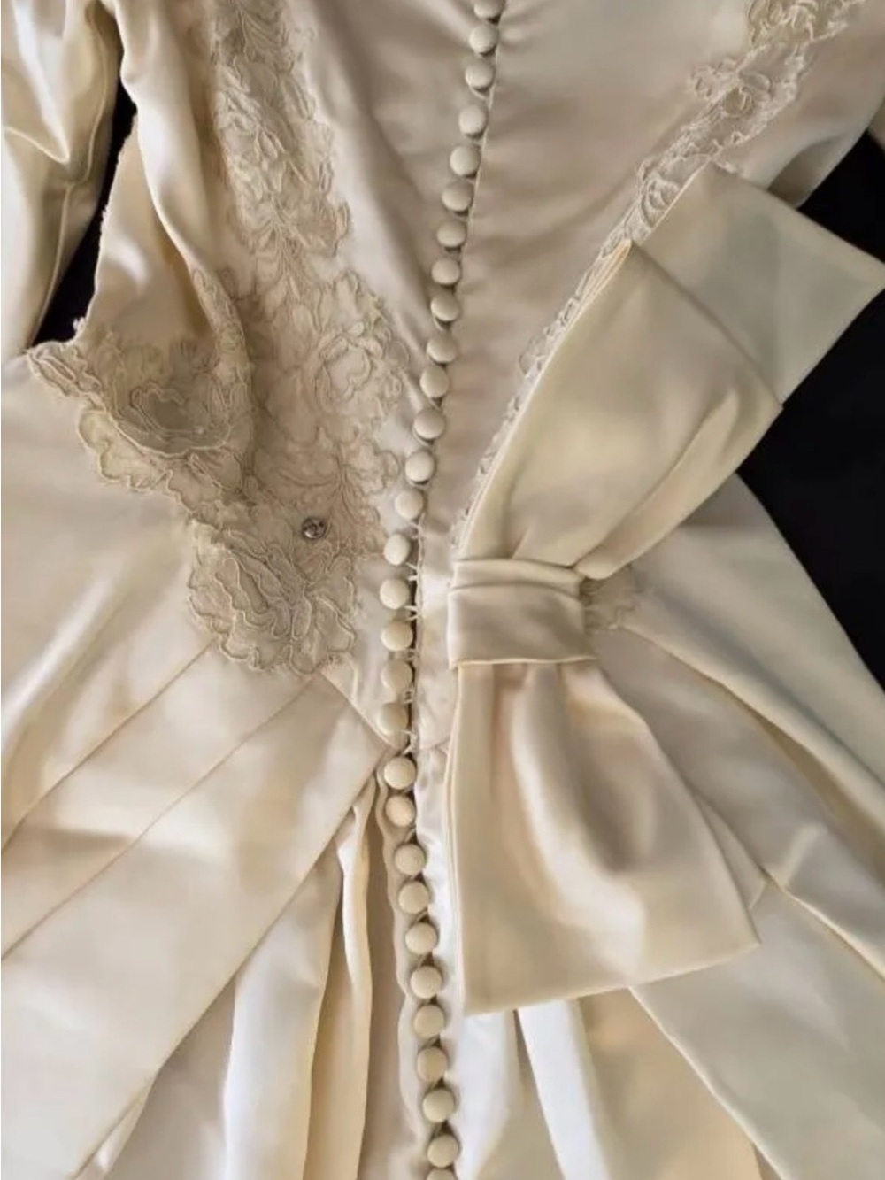 Jessica Cream Backless Bridal Ball Gown with Bow - Picture 6 of 16